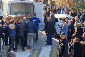 Düşük not aldığı için intihar ettiği iddia edilen lise öğrencisi son yolculuğa uğurlandı