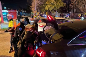 Edirne polisinden ’Şok’ uygulama: Araçlar didik didik arandı