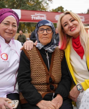 Edirne’de kadınlar en lezzetli yemeği yapmak için yarıştı
