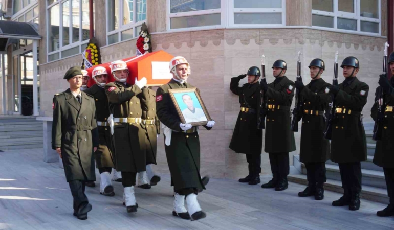 Edirne’de Kıbrıs gazisi törenle son yolculuğuna uğurlandı
