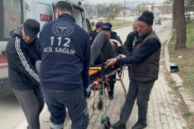 Edirne’de motosikletten düşen sürücü yaralandı