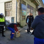 Edirne’de polis ve zabıta ekiplerinden duba uygulaması