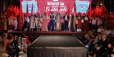 Edirne’de Rumeli kıyafetlerinden oluşan defile ilgi gördü