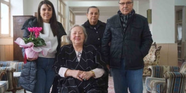 Edirneli öğretmen, geleceğe hazırladığı öğrencisi ile 24 yıl sonra bir araya geldi