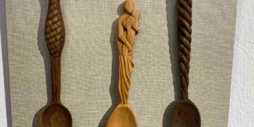 El emeği ve hayal gücüyle şekillenen kaşıklar doğallığıyla göz dolduruyor