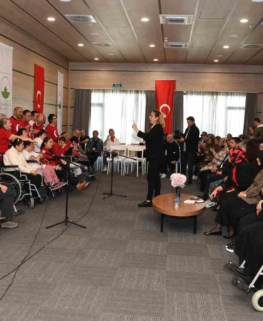 Engelli bireyler Atatürk’ü saygı ve özlemle andı