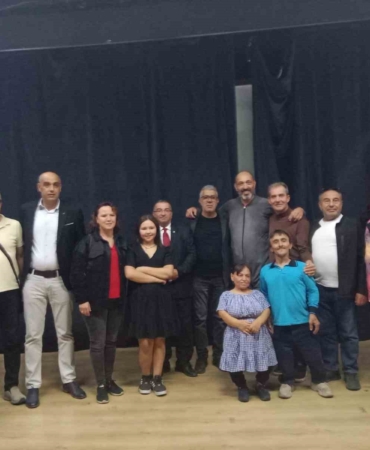Ercan Kubaş Tiyatrosu’ndan “Ecem devler ülkesinde”