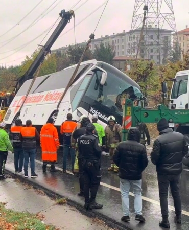 Esenlerde yaşanan feci kazanın ardından yol tekrardan trafiğe açıldı