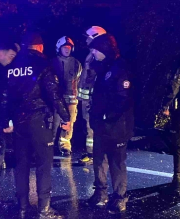 Esenler’de yolcu otobüsü yan yattı: 2 ölü, 15 yaralı