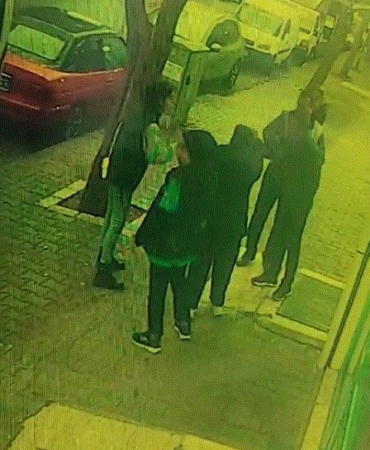 Esenyurt’ta markette müşteri ile çalışan arasında kavga çıktı
