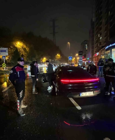 Esenyurt’ta polis ekiplerince genel asayiş uygulaması yapıldı