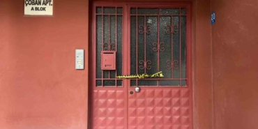 Feci olayda annenin ardından baba da yaşamını yitirdi: Annesini öldürüp, ailesini bıçaklamıştı