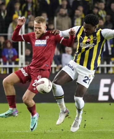 Fenerbahçe ile Sivasspor 37. randevuda