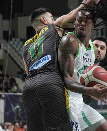 FIBA Europe Cup: Tofaş: 93 - Petrolina AEK: 61