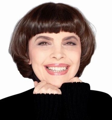 Fransa’nın efsane sesi Mireille Mathieu Türkiye’de