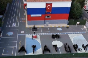 Gaziosmanpaşalı öğrencilerden Atatürk koreografisi