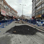 Güngören’de çöken yol hala trafiğe açılmadı, esnaf mağdur oldu
