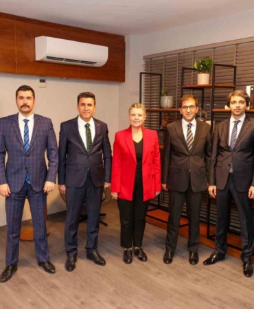 Halime Kahraman 11’inci kez Baro Başkanı seçildi