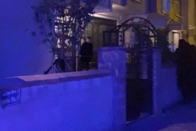 Harçlık alamadığı dedesini bıçaklayarak ağır yaraladı, kendisini apartmana kitledi