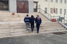 Hırsızlık suçundan aranan şahıs tutuklandı