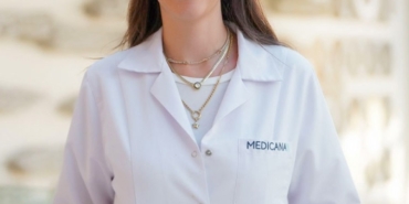 "İlk diş çıktıktan sonra 6 ay içinde diş hekimi muayenesi yapılmalıdır"