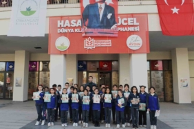 İlkokul öğrencilerinin ilk kütüphane deneyimi