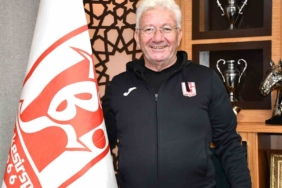 İsmail Ertekin, yeniden Balıkesirspor’da