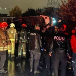İstanbul Bayrampaşa’da yolcu otobüsü devrildi. Çok sayıda yaralı var