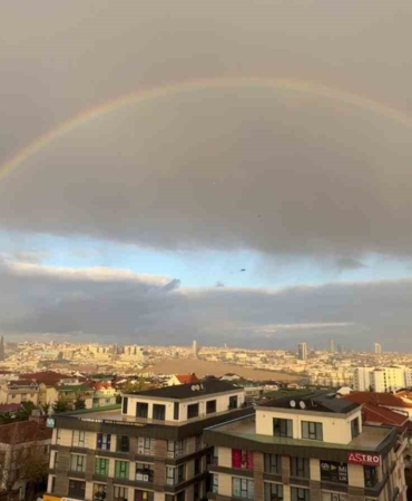 İstanbul semalarında oluşan gökkuşağı mest etti