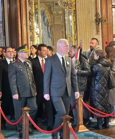 İstanbul Valisi Gül, Dolmabahçe Sarayı’nı ziyaret etti
