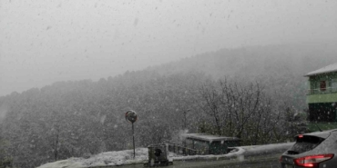 İstanbul’da Aydos Ormanı ve çevresinde kar yağışı etkili oluyor