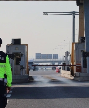 Jandarmanın trafik denetiminde 766 araç ve 266 sürücü trafikten men edildi