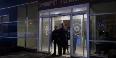 Kaçırdıkları adamın 1 milyon lirasını kendi hesaplarına aktarmışlardı, 4 kişi tutuklandı