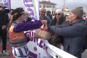 Kadıköy’de Ordu Günleri tanıtımında tonlarca fındık dağıtıldı