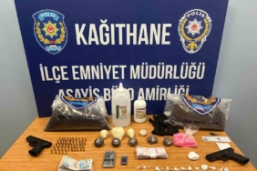 Kağıthane’de uyuşturucu satıcılarına operasyon: 5 şüpheli yakalandı