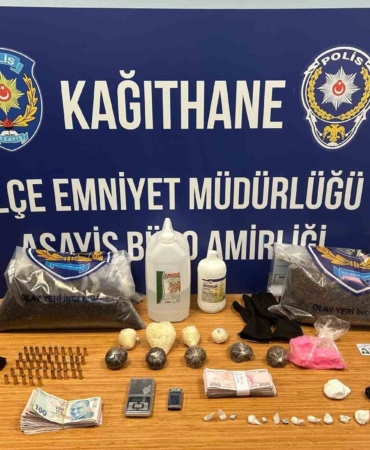 Kağıthane’de uyuşturucu satıcılarına operasyon: 5 şüpheli yakalandı