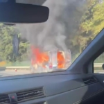 Kalorifer motorundan çıkan yangın aracı hurdaya çevirdi