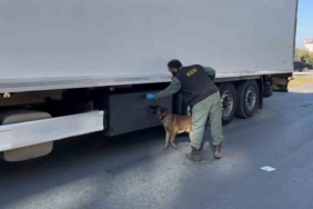 Kapıkule’de bidonların içerisine gizlenmiş 24 kilogram uyuşturucu ele geçirildi