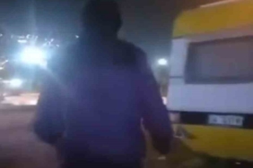 Karavana giren hırsızı suçüstü yakaladı, kayda aldı