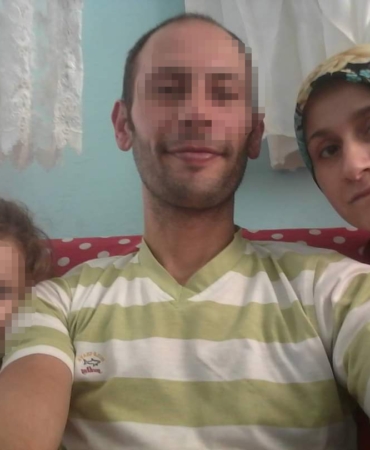 Katiliyle aynı karede yer aldığı fotoğraflar ortaya çıktı
