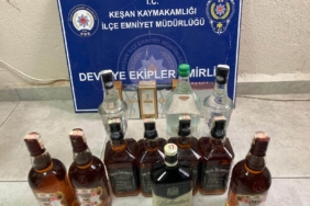 Keşan’da gümrük kaçağı içki ile parfüm ele geçirildi