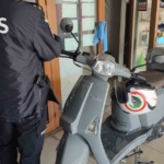 Keşan’daki kazada sürücü kask sayesinde kazayı hafif sıyrıklarla atlattı