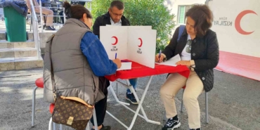 Kızılay Haftası’nda Yedikule’de kan bağışı seferberliği: “Kan acil değil sürekli bir ihtiyaç”