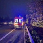 Kontrolden çıkan otomobil şarampole devrildi: 2 yaralı