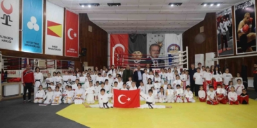 Körfez’de 150 genç sporcu kuşak atladı