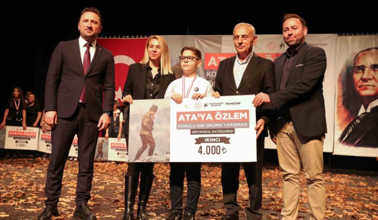 Küçükçekmece Belediyesinin  ‘Ata’ya Özlem’ konulu şiir okuma yarışmasının ödül töreni düzenlendi