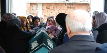 Küçükçekmece’de maganda kurşunuyla hayatını kaybeden genç toprağa verildi