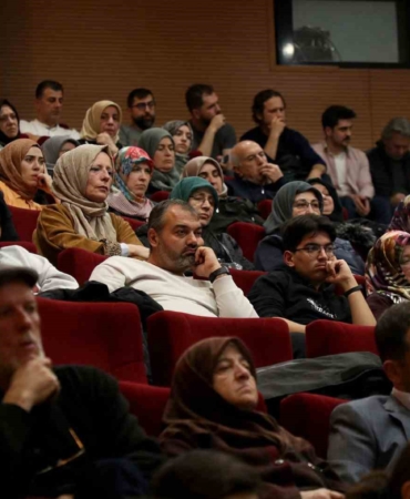 Kültür Sanat Etkinlikleri ’Ahmet Özhan ile Müzikli Sohbet’ programı ile devam etti