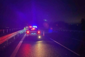 Kuzey Marmara’da araç bariyerlere girdi: 2 yaralı