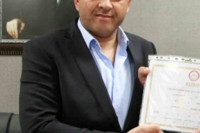 Mahalle muhtarının aracı ile çarptığı yaşlı kadın ağır yaralandı